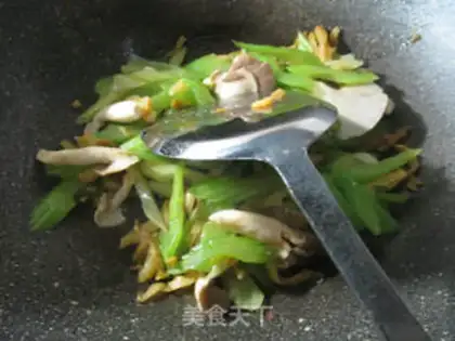 Make ♪ Squeeze the veggies ♪ step 4