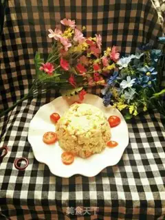 Make Yangzhou fried rice step 6