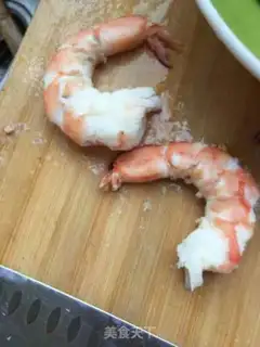 Make A veggie roll for the jade pancakes step 3