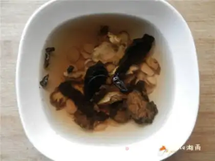Make Four soup step 1