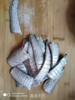 Make Red-fried fish step 1