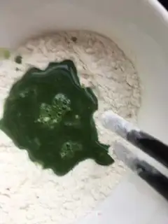 Make A veggie roll for the jade pancakes step 11