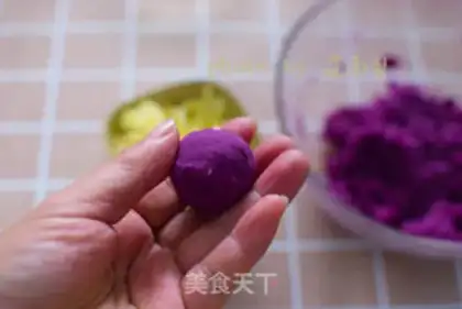 Make Net-red sweet bean cake step 4