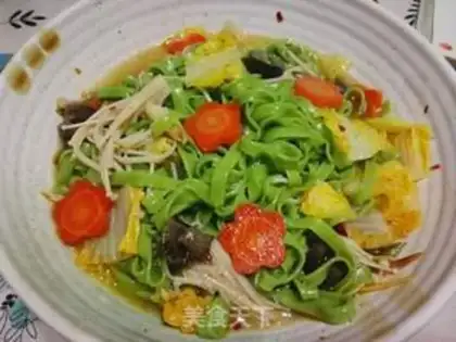 Make Sea sorghum core spinach noodles step 19