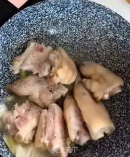 Make Roasted pig hoof step 5