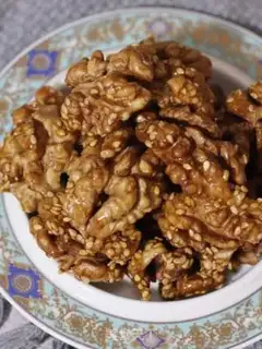 Make Amber walnuts step 7