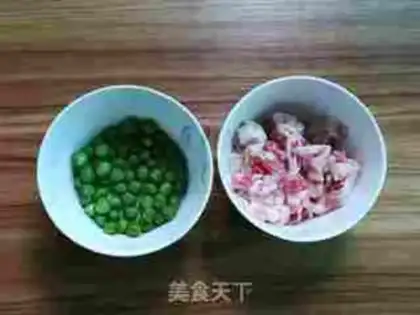 Make Five eggs of fried rice step 3