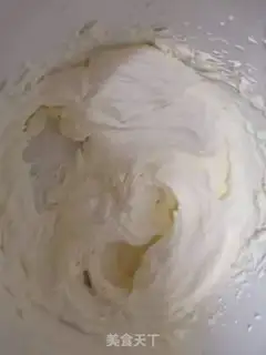 Make Strawberry cream cake step 5