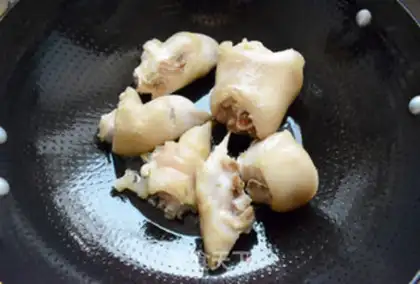 Make Roasted pig hoof step 3
