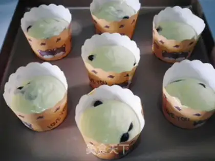Make Blueberry mashed cupcakes step 10