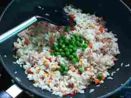 Make Five eggs of fried rice step 8