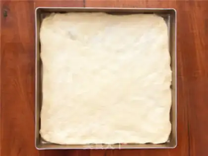 Make Onion pine rolls step 8