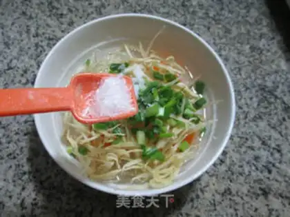 Make Silver fish, fried duck eggs step 4