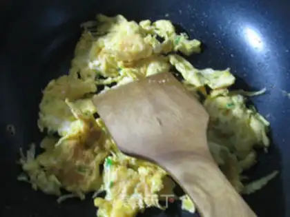 Make Silver fish, fried duck eggs step 6