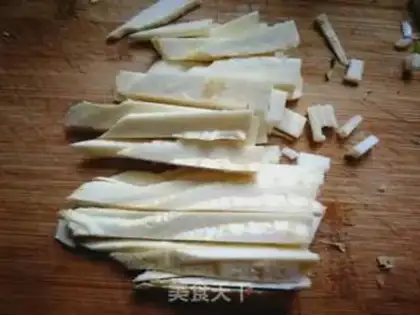 Make Shrimp spinach noodles step 0