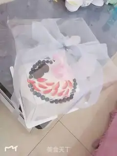 Make Swan birthday cake step 10