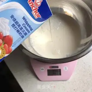 Make A little cream pudding step 1