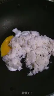Make Pork egg fried rice step 2
