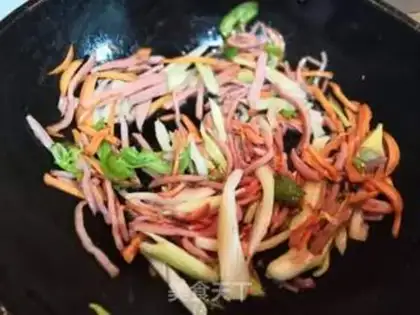 Make The ham and sausage fried carrots and celery step 2