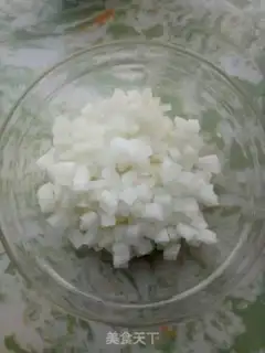 Make A white radish honey water step 1