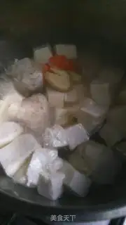 Make Chickenball tofu soup step 4