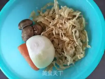 Make Spicy bean skin step 0