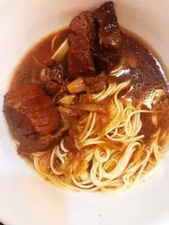 Make Red beef noodles step 4