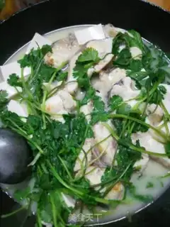 Make Blue fish tofu soup step 4