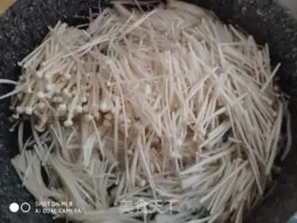 Make Mushroom tomato soup step 2