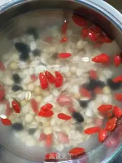 Make Five grains of salted soy sauce step 1