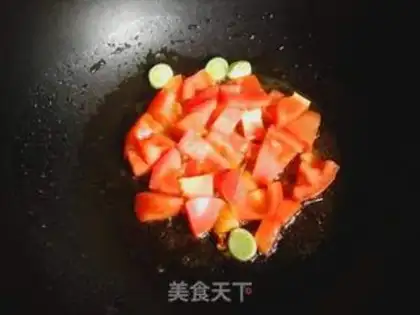 Make Potato egg spinach noodles step 4