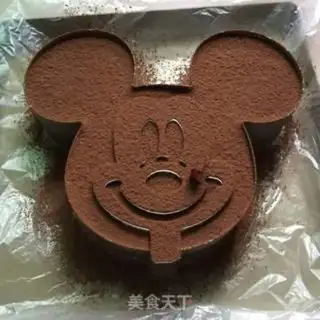 Make Mickey Cake step 10