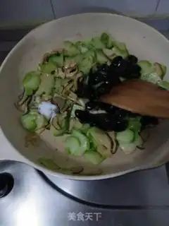 Make Twin mushrooms, fried foff step 7