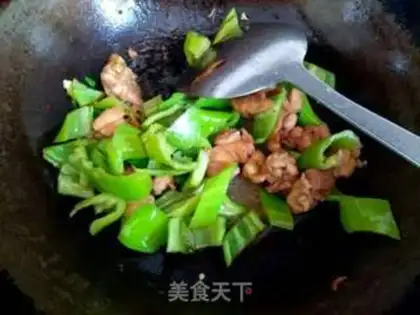 Make Pyramid chicken step 6