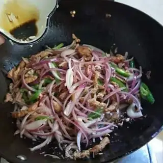 Make Onion fried meat step 8
