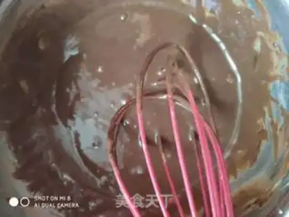 Make Strawberry naked cake step 4
