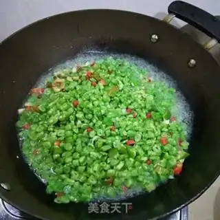 Make Spicy bean horn buns step 8