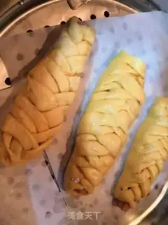 Make Pumpkin screws step 7