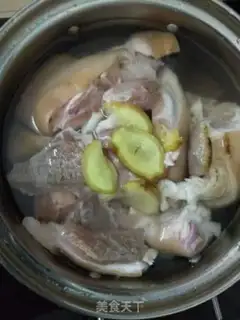Make Roasted pig hoof step 1