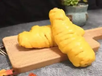Make Pumpkin screws step 9