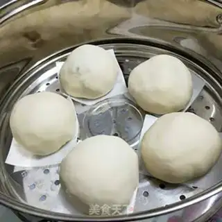 Make Spicy bean horn buns step 14