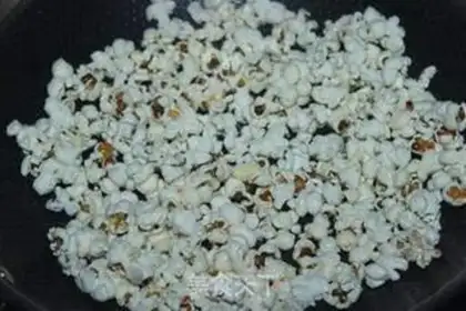 Make Caramel popcorn step 2
