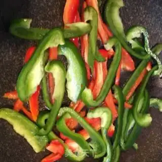 Make Cream pepper fried chicken step 1