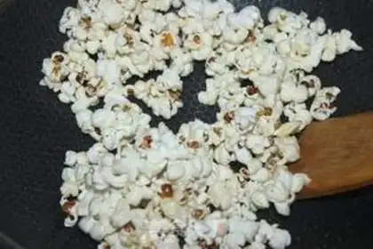 Make Caramel popcorn step 5