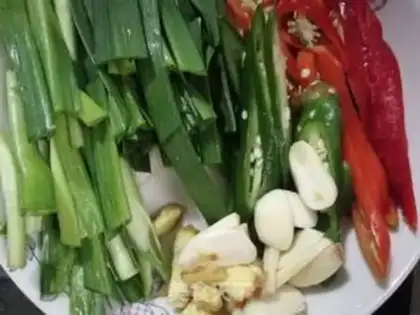 Make Spicy intestines step 1