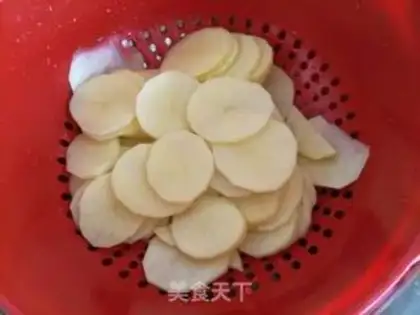 Make Pot potato chips step 2