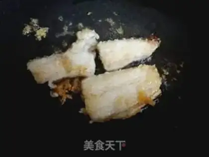 Make A tofu soup for fish bones step 5