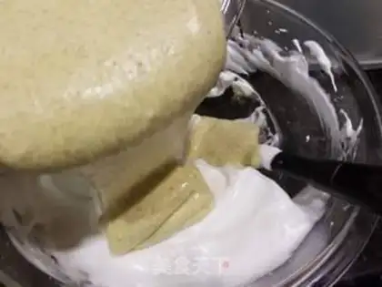 Make Green bean cake step 5