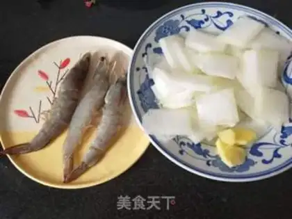 Make Pork shrimp soup step 1