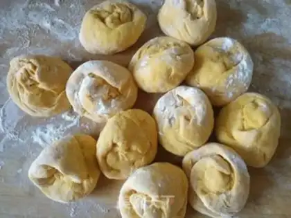 Make Pumpkin buns step 4